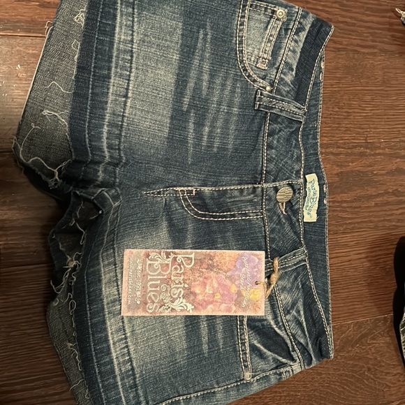 Women's bundle #6 7 pairs of shorts! - Picture 2 of 5